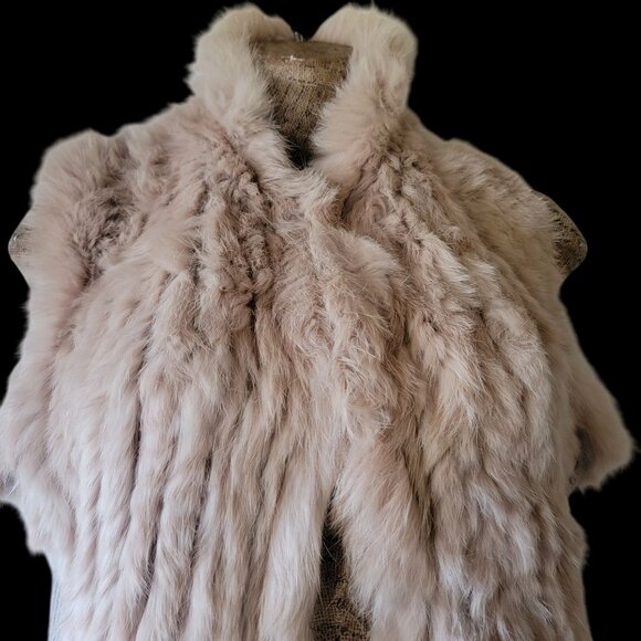 Love Taken 100%  Rabbit fur  Long vest With Textured Knit Sides  Size M - Picture 2 of 16